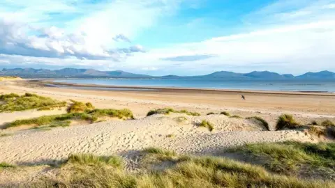 New charges to tackle congestion at popular beach