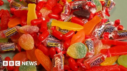 Imported US sweets with illegal ingredients seized - BBC News