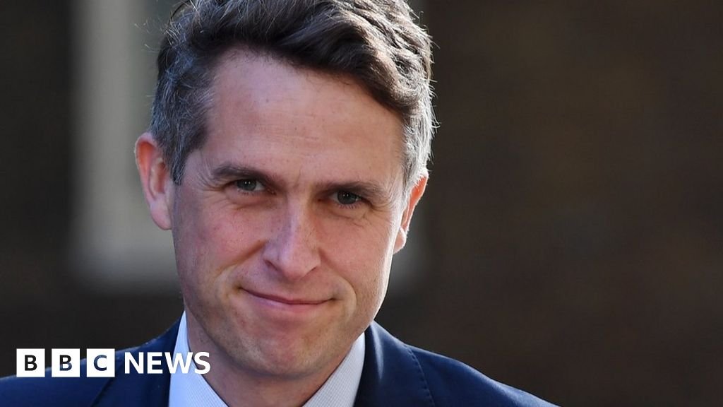 Cabinet reshuffle: Where did it go wrong for Gavin Williamson?