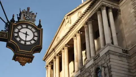 Three more UK interest rate cuts this year, predicts IMF