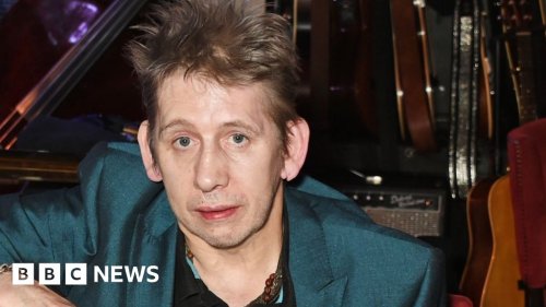 Pogues singer Shane MacGowan dies aged 65 - BBC News