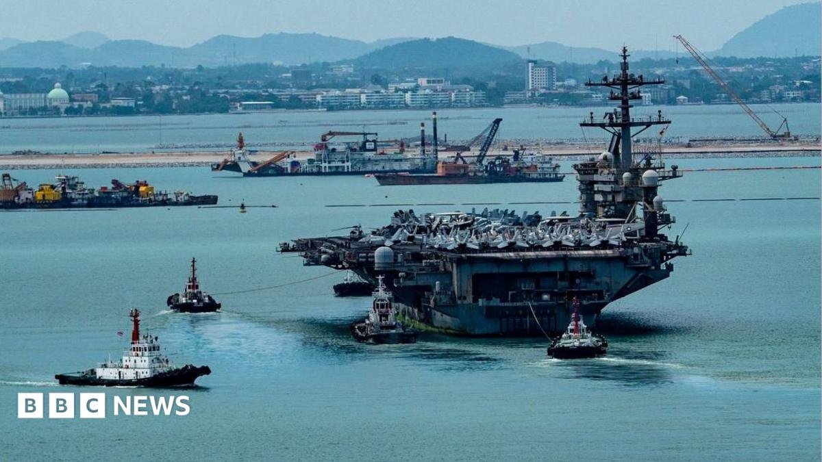 USS Abraham Lincoln docks at Thailand's Pattaya resort after 250 days at sea