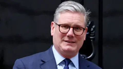 Starmer does not believe trans women are women, No 10 says