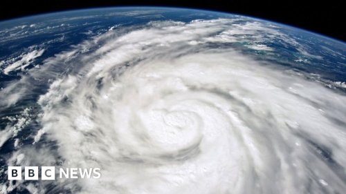 AI could predict hurricane landfall sooner - report