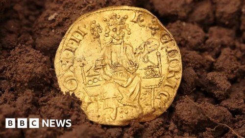 Gold coin found in Devon field fetches £540,000