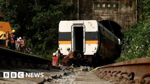 Taiwan train crash: Site boss bailed amid grief 51 deaths