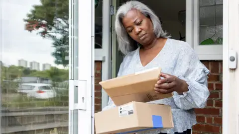 Shein and Temu tax-free parcels rule under review