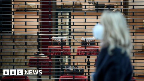 Covid-19: Italy returns to strict lockdown for Easter