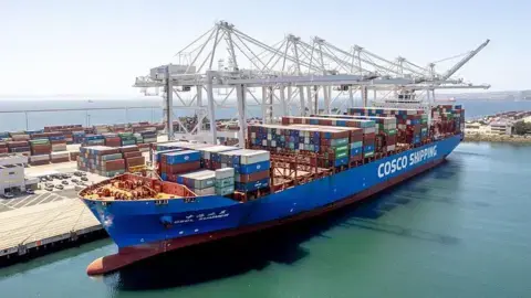 US lays out plans to hit Chinese ships with port fees