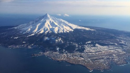 The Floating Mountain: Japan's most remote ski destination