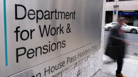 Some claimants to lose out under benefits overhaul