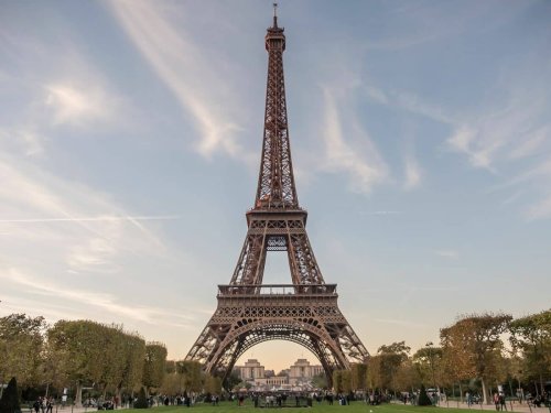 La tour Eiffel menacée ? Rachida Dati demande son classement aux monuments historiques