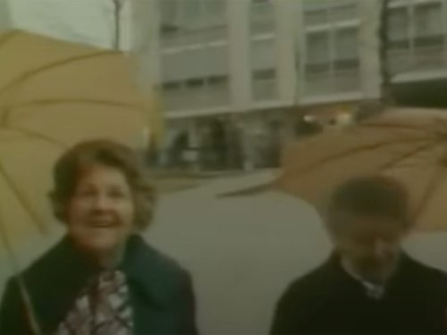« À première vue, c’est pas beau » : avec des mamies en goguette au Centre Pompidou en 1977