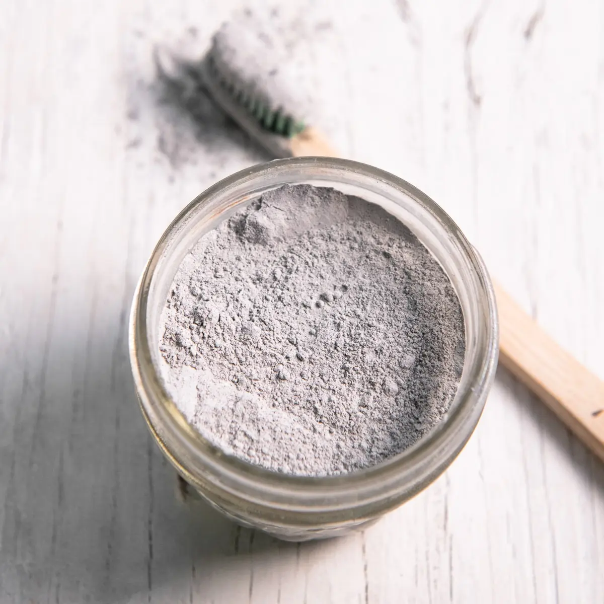 Au Naturel: Natural + Toxic Free Living - cover