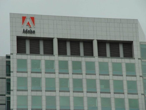Adobe accepte les images générées par intelligence artificielle, avec quelques limitations