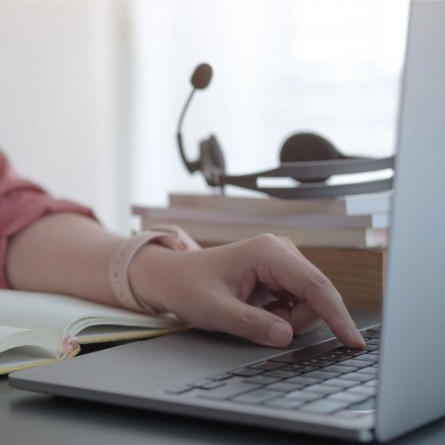 How to Earn Six Figures as a Bookkeeper - Keyboard Rich Challenge Reviews