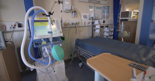 Just a third of COVID-19 inpatients in one week had any vaccines