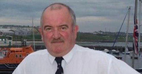 Tributes to former RNLI crew member who was a mentor to many