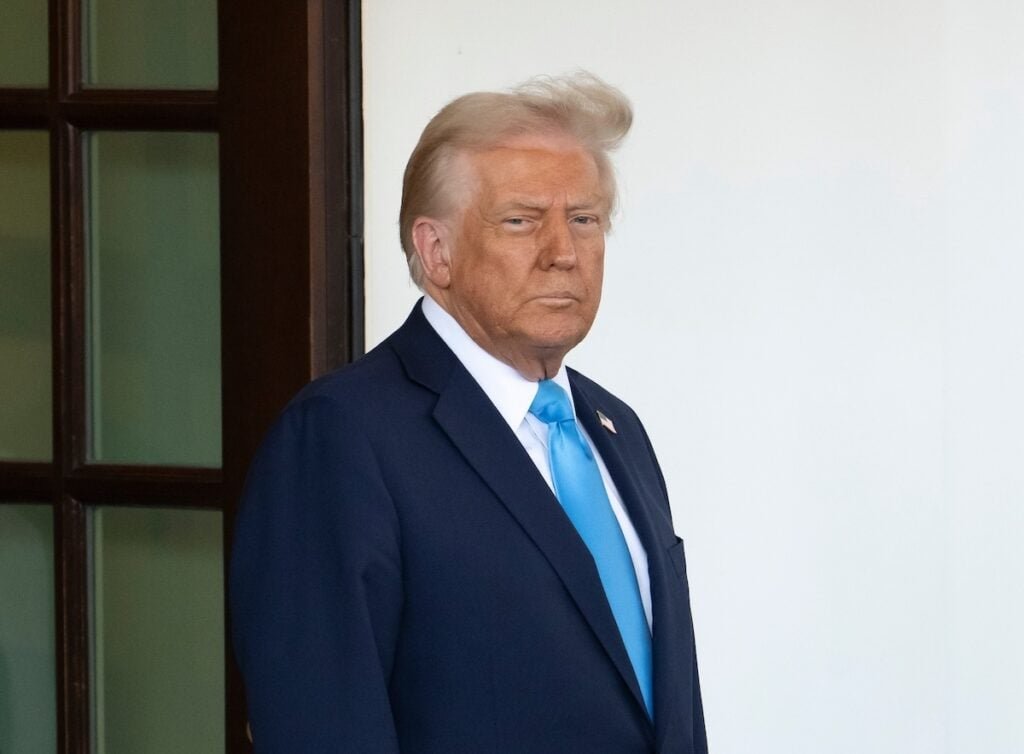 Bitcoin, Ethereum, XRP, Dogecoin Fall Amid Trump's 'Clock Is Ticking' Iran Warning: Analyst Says BTC Can Slip If This 'Important' Support Is Lost