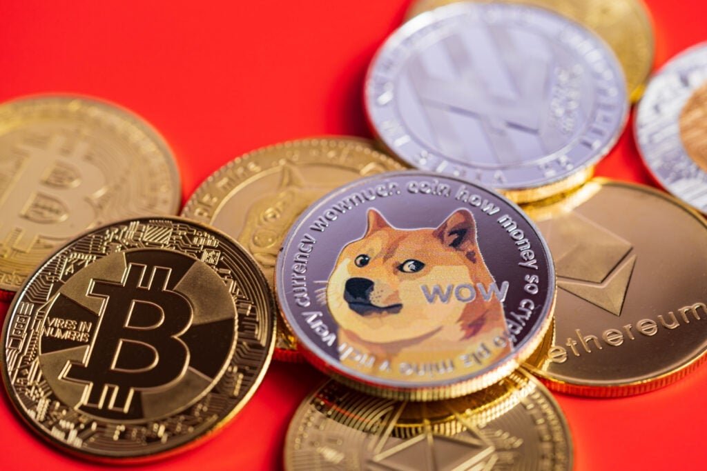 Bitcoin, Ethereum, XRP, Trade Sideways As Dogecoin Gains On Friday