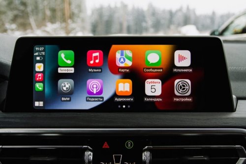 Goodbye To Car DJ Battles: Apple's SharePlay Democratizes CarPlay Music With iOS 17