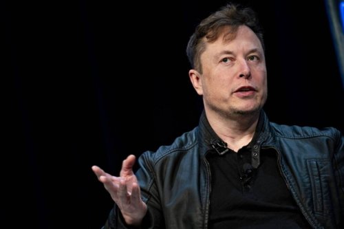 Worldcoin Falls as Elon Musk Sues Sam Altman, OpenAI