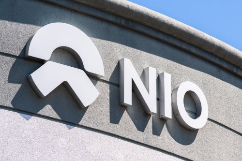 Nio Shares Jump 20% In Singapore Debut: What You Should Know