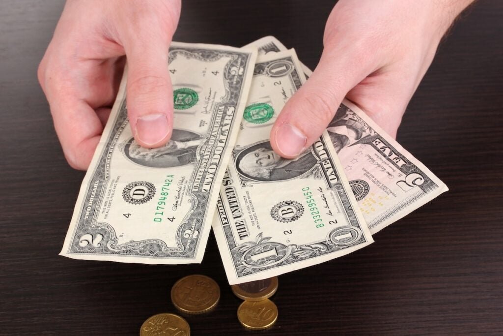 The Dollar Is Declining So Fast That It Will Bring Even More Inflation, Says Market Analyst: 'Position Yourself Accordingly'