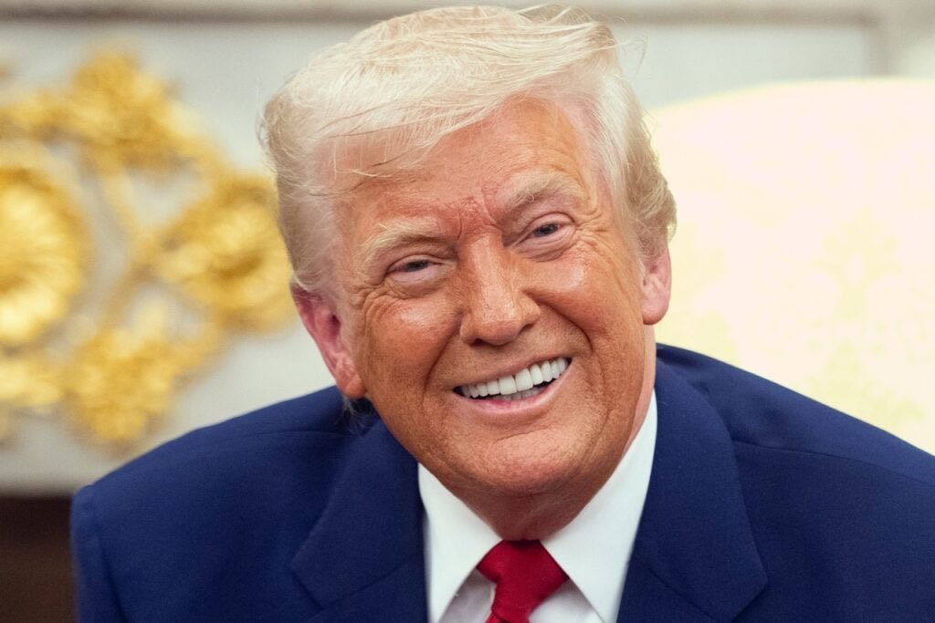 Iran Ceasefire Extension Odds Drop From 86% To 32% On Crypto Prediction Market After Trump's Latest Social Media Post