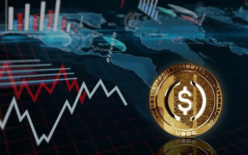 Top Crypto Analyst Predicts Altcoin Explosion, Names AI And Gaming As Top Performers
