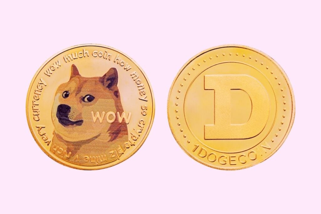 Dogecoin Drops 3% In One Week: What Is Going On?