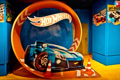 Get Set, iPhone Users: Mixed-Reality Game 'Hot Wheels: Rift Rally' Transforms Your Home Into Digital Racing Tracks