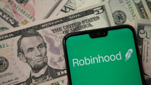Robinhood, Roku And Shopify Are Among Top 10 Large-Cap Gainers Last Week (Mar 17-Mar 21): Are The Others In Your Portfolio?
