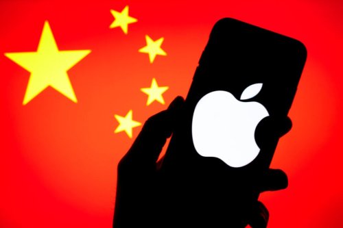 China-Linked Espionage Campaign Targeting Apple's iPhones: BlackBerry Raises Alarm With New Report