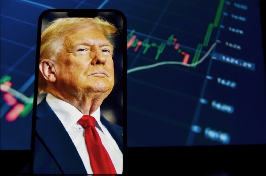 Wall Street Expects Trump's 'Massive' Tariff Hike Threat Against China To Hurt US More, Says Expert: 'Dollar Is Not Looking Healthy'