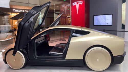 Elon Musk's Tesla Teases FSD Capabilities, Jeff Bezos-Backed Slate's 100,000 EV Orders Challenge Cybertruck Hype And More: This Week In Mobility