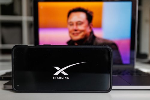 Elon Musk Says SpaceX Has Achieved 'Peak Download Speed' On A Samsung Phone With Direct-To-Cell Capable Starlink Satellites