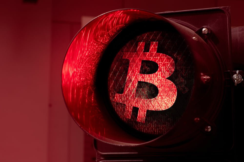 Bitcoin Stuck At $77,000, Ethereum, XRP, Dogecoin Trade Sideways Without Peace Deal News