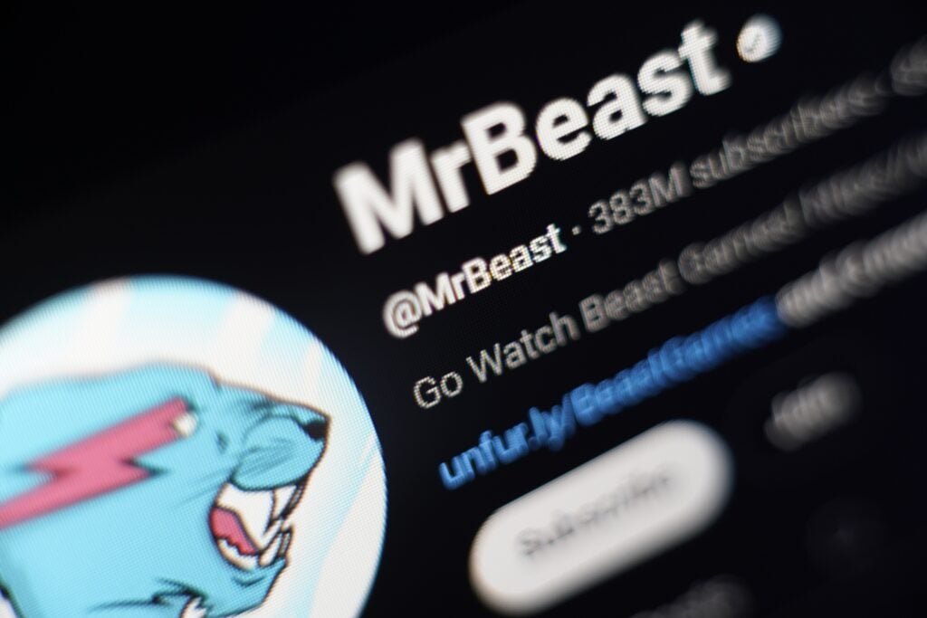 Tom Lee Calls MrBeast's Finance Bet The Next 'Robin Hood, SoFi, Chime Combined' For GenZ—'He's The Guy'