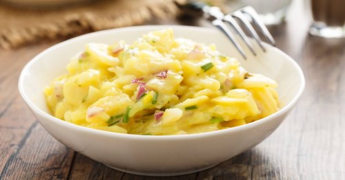 Rezept für Kartoffelsalat ohne Mayonnaise: Lecker, leicht, mit Öl und Essig