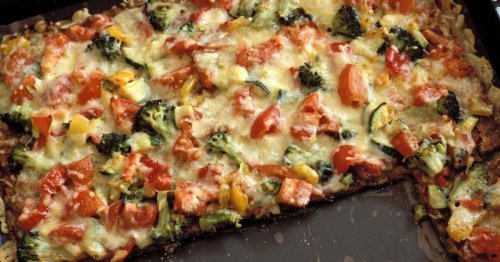 Geniale Idee: Kennen Sie schon die „Schüttelpizza“? Wir haben das Rezept für Sie – so lecker, so leicht, so schnell gemacht!