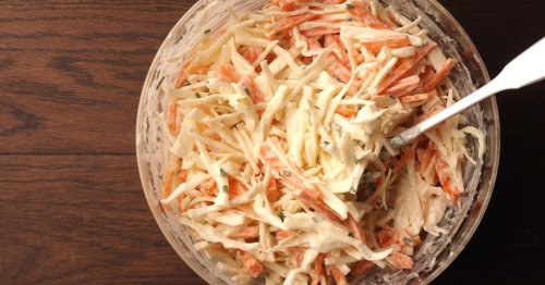 Leckerer Weißkohl-Möhren-Salat: So schnell und einfach schmeckt der Krautsalat wie im Restaurant