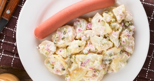 Für den Grillabend: Geniales Rezept! So machen Sie den einfachsten und besten Kartoffelsalat der Welt – ein Klassiker von Oma