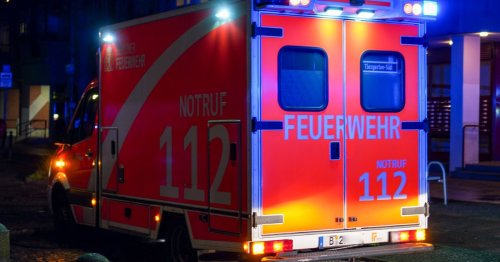 Neukölln: Raser prallt gegen Auto – fünf Verletzte