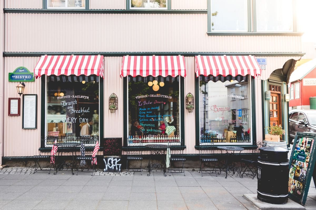 The 20 Prettiest Towns in the USA You Need to Visit - cover