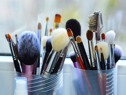 These Are the Only Makeup Brushes You Need