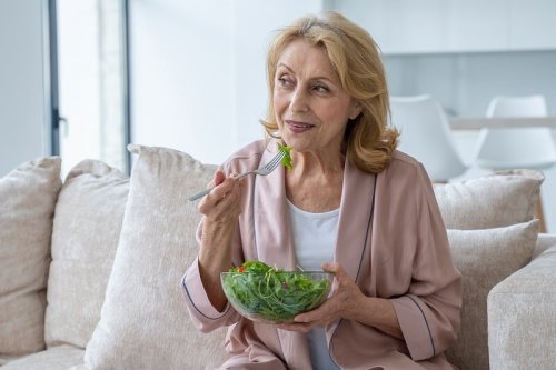 The diet that can help you avoid weight gain before menopause. What the Galveston diet involves