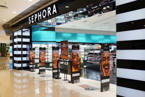 8 Warnings to Shoppers From Ex-Sephora Employees