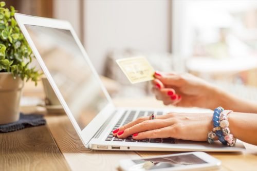 Always Use Your Credit Card for These 5 Purchases, According to Financial Experts