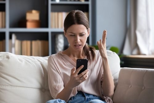 Never End a Text Message Like This, Experts Warn